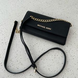 Michael Kors clutch/wallet